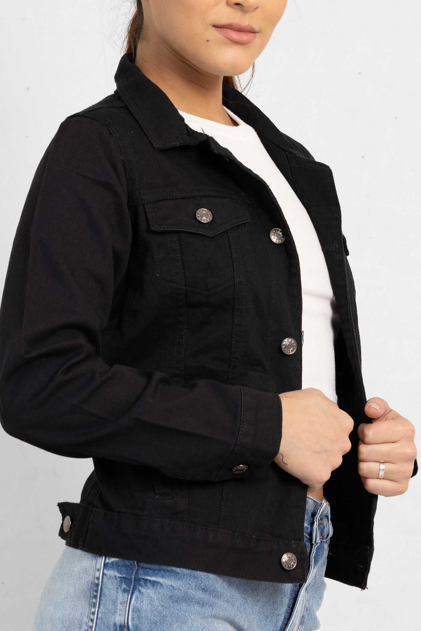 Art. 429 | Campera Negra Rigida