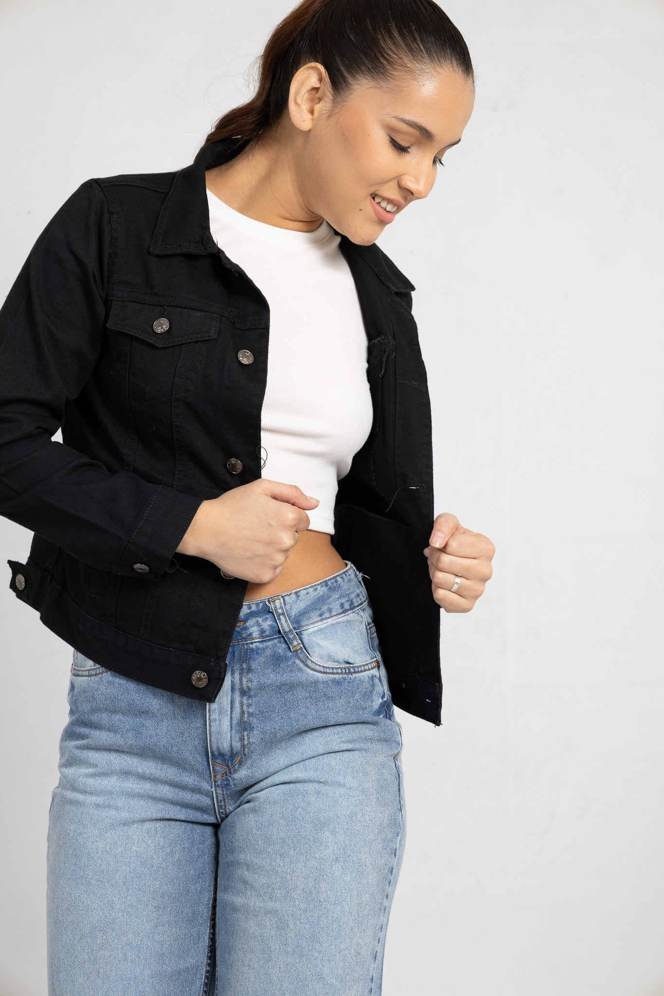 Art. 429 | Campera Negra Rigida