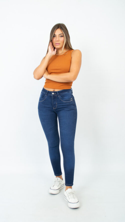 Art. 557 | Pardo Power Con Detalle en el Bolsillo