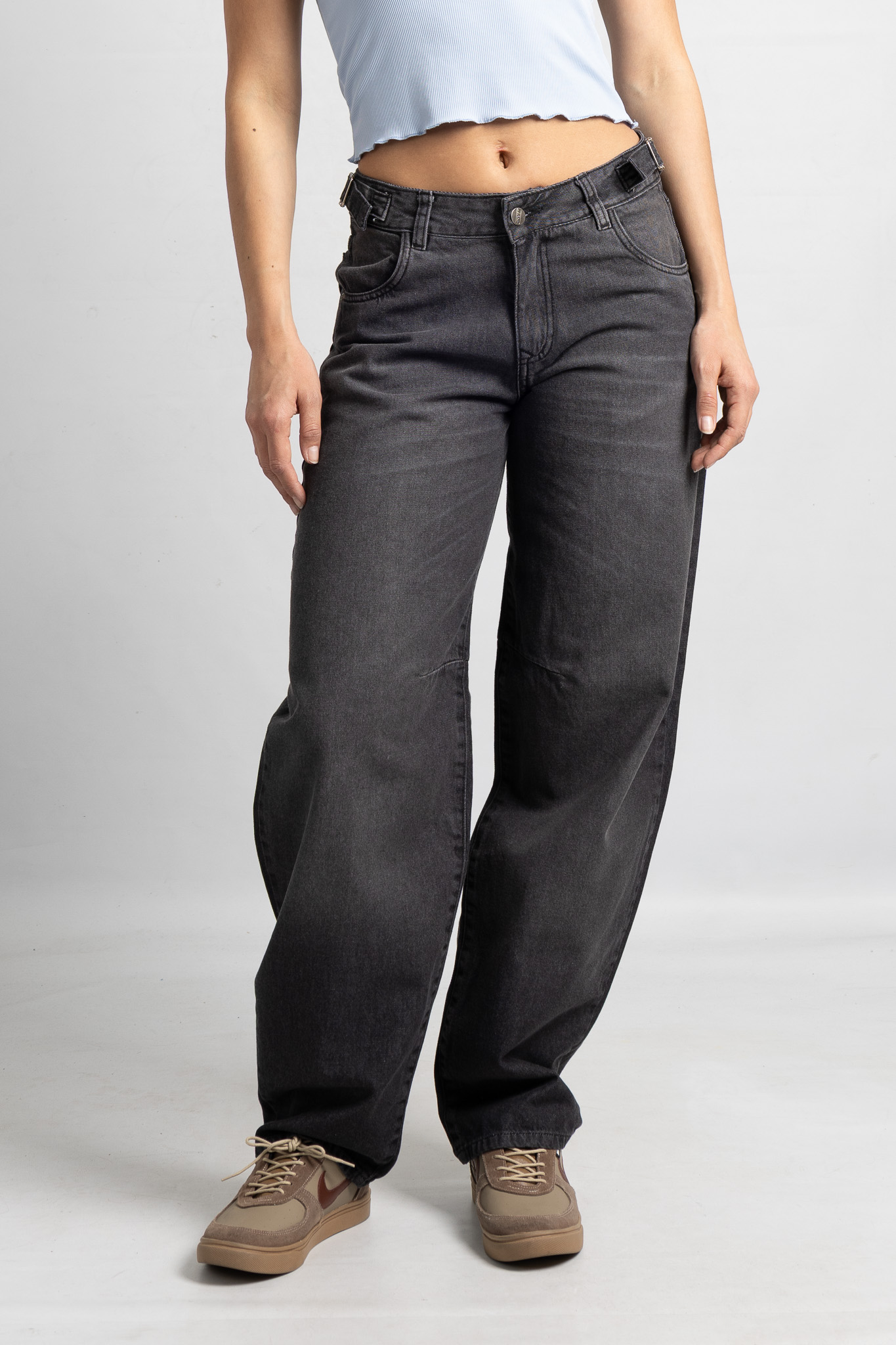 Art. 853 | Baggy Gris C/Hebilla