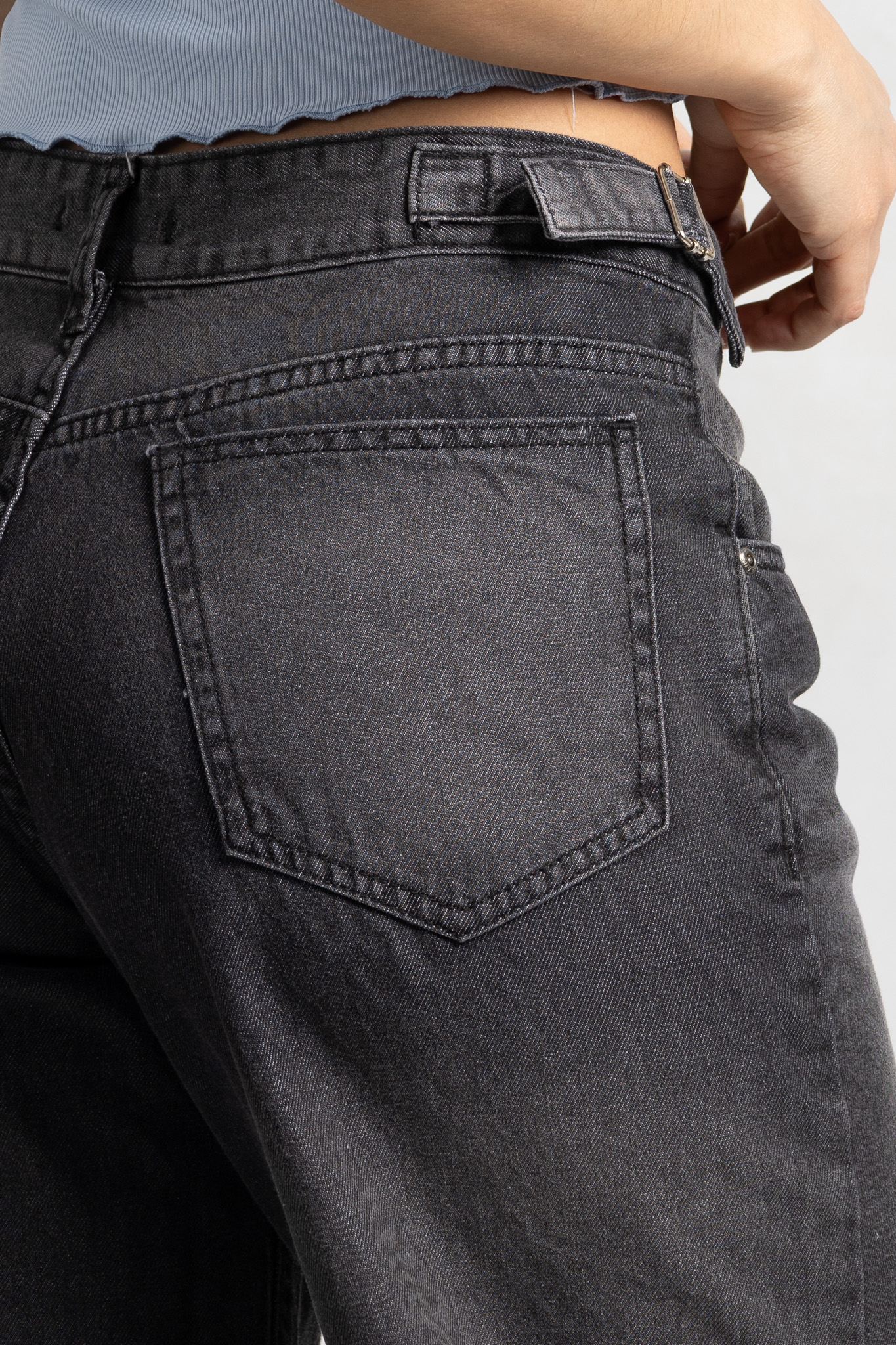 Art. 853 | Baggy Gris C/Hebilla