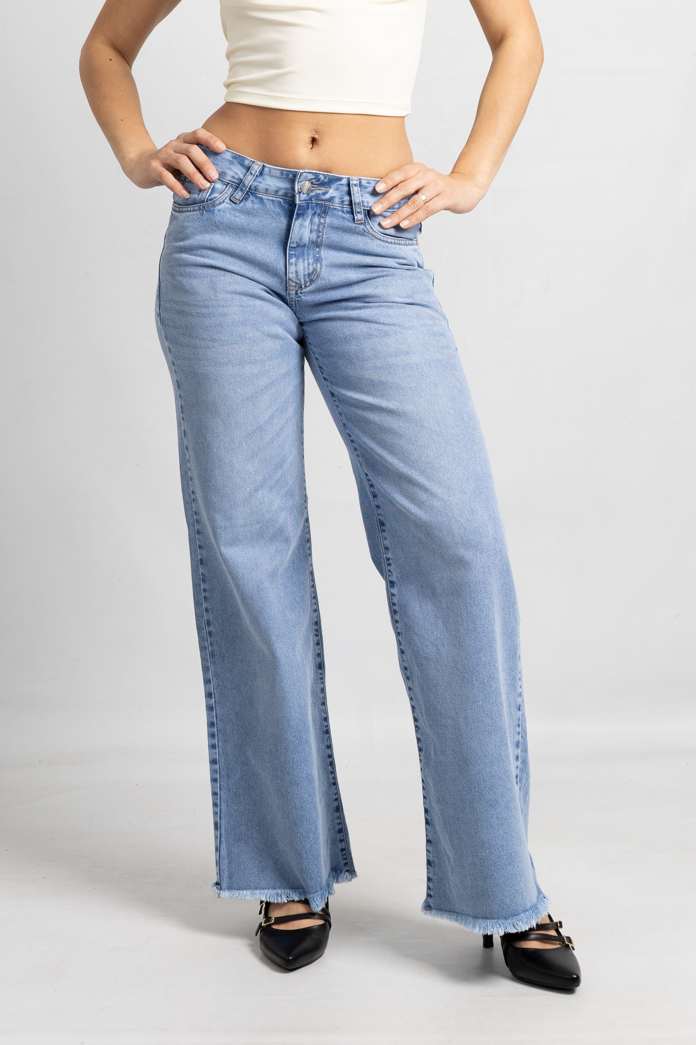 Art. 842 | Wide Leg Nevado Desflecado Claro