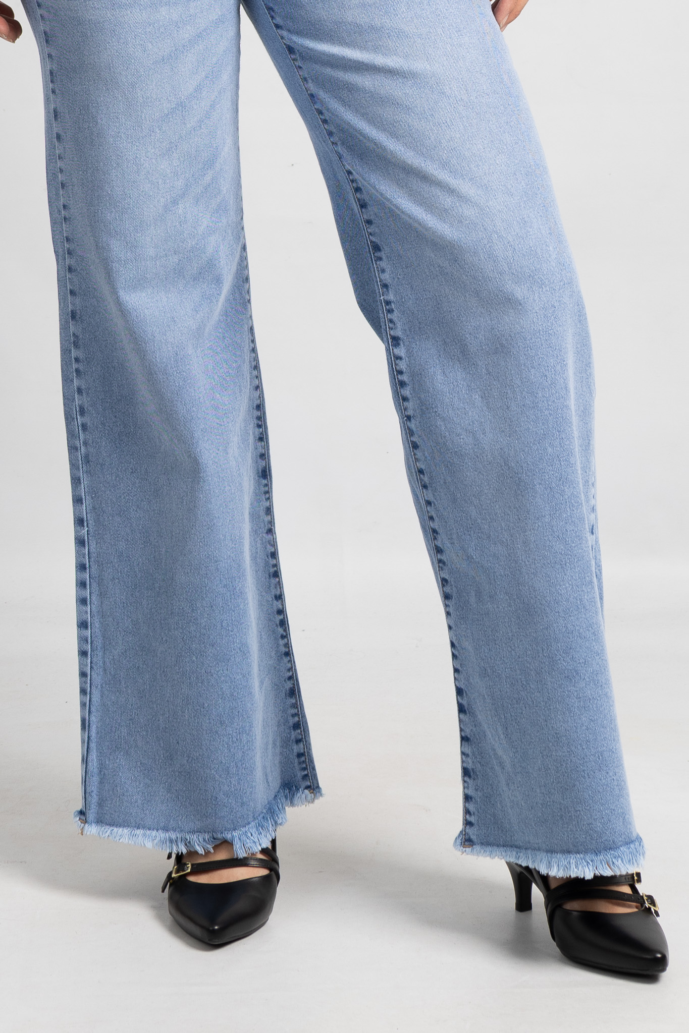 Art. 842 | Wide Leg Nevado Desflecado Claro