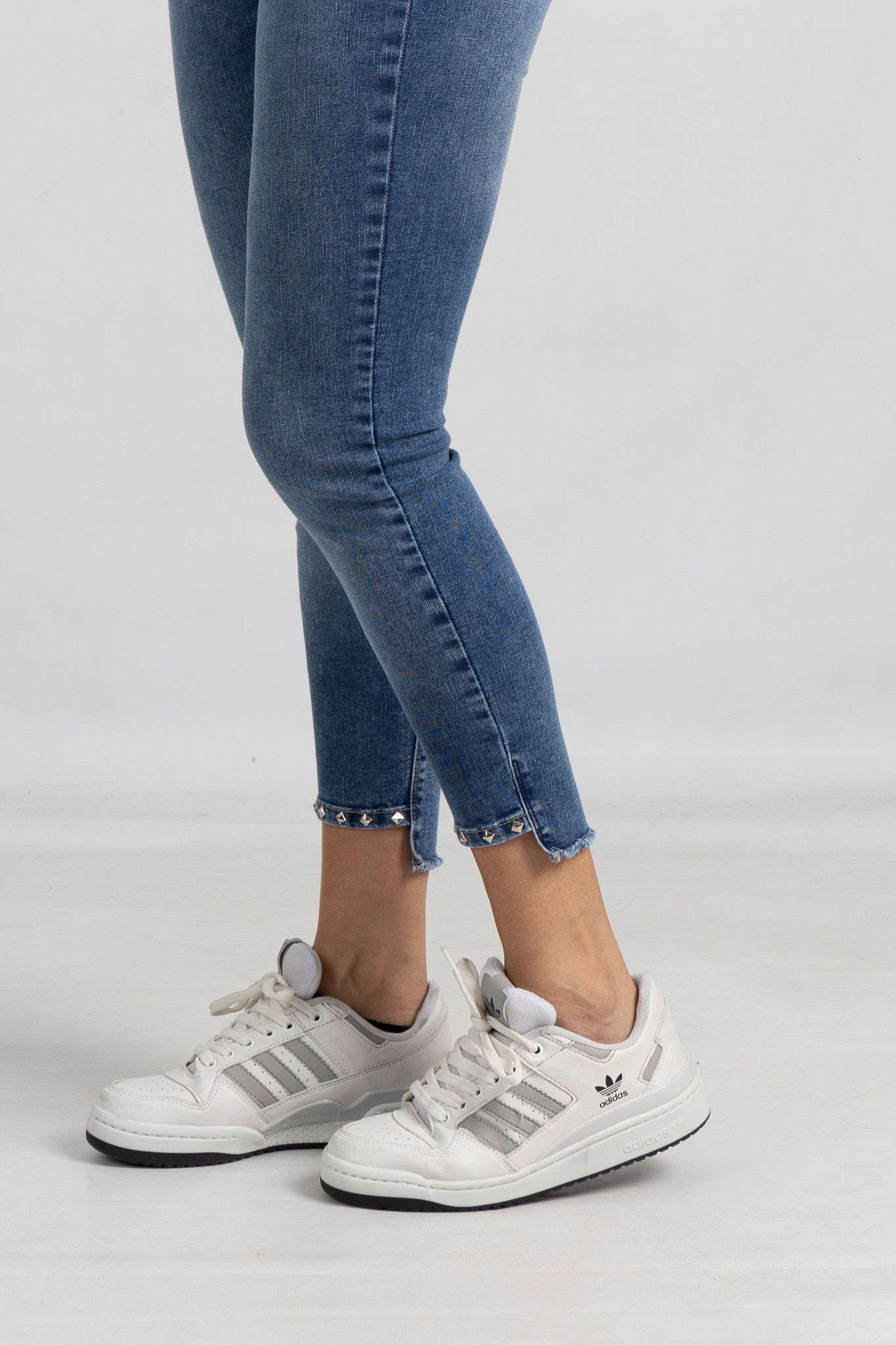 andar y versus jeans 21 de oct-019 Art. 868 | G. Nevado Desflecado H/B C/Tacha