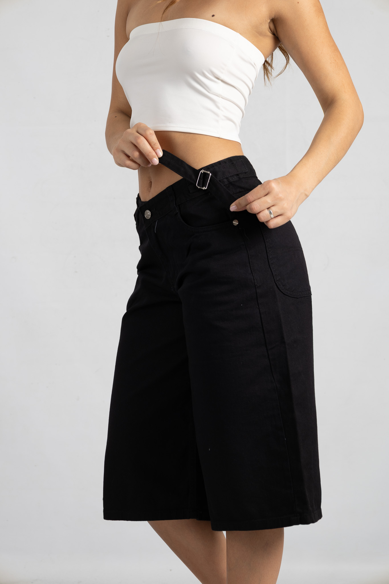 andar y versus jeans 21 de oct-155 Art. Sh-152 | Bermuda Baggy Negro