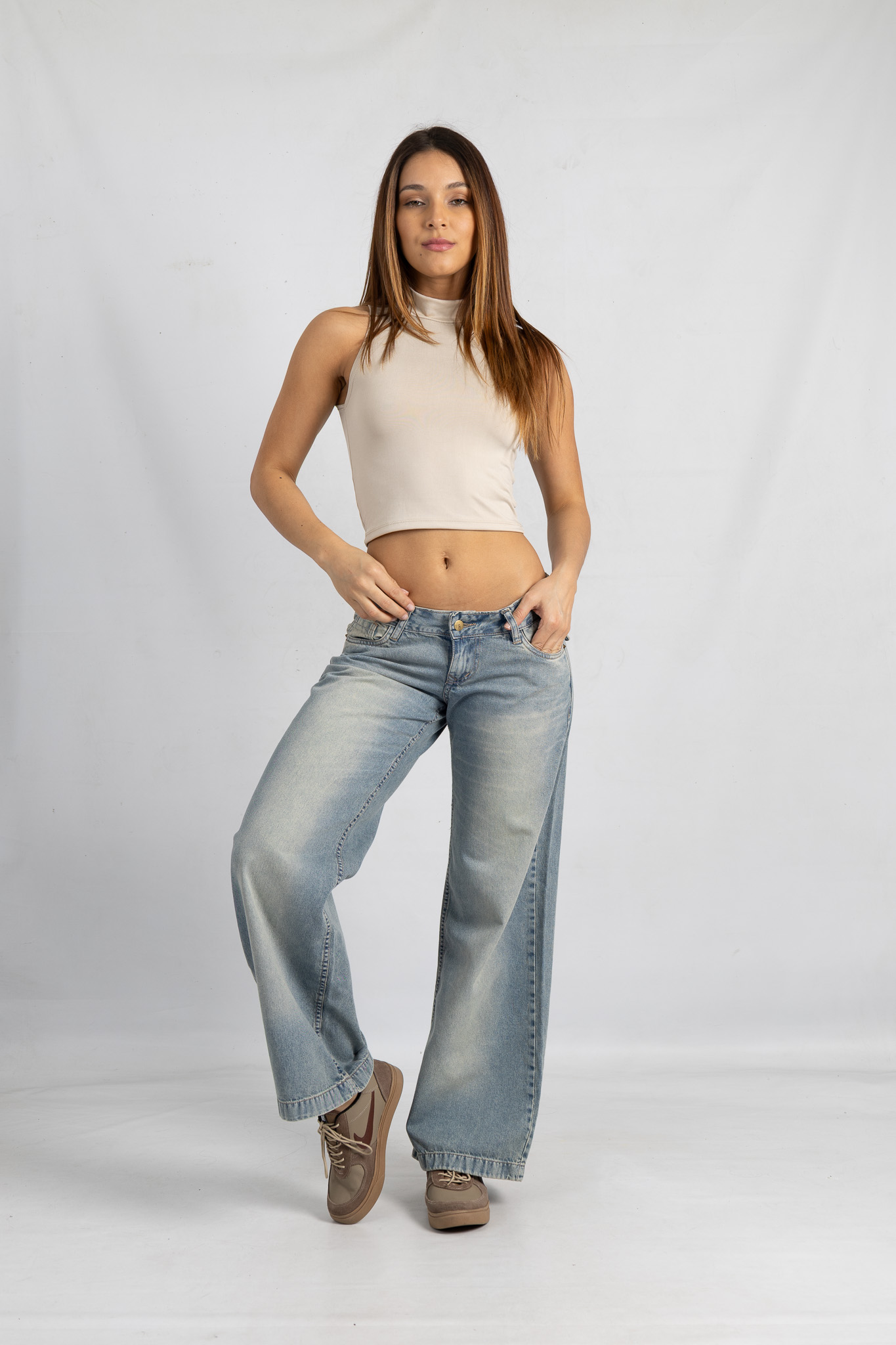 andar versus noviembre-386 Art. 879 | Wide Leg Extra Bajo Matizado Tapa Trasera