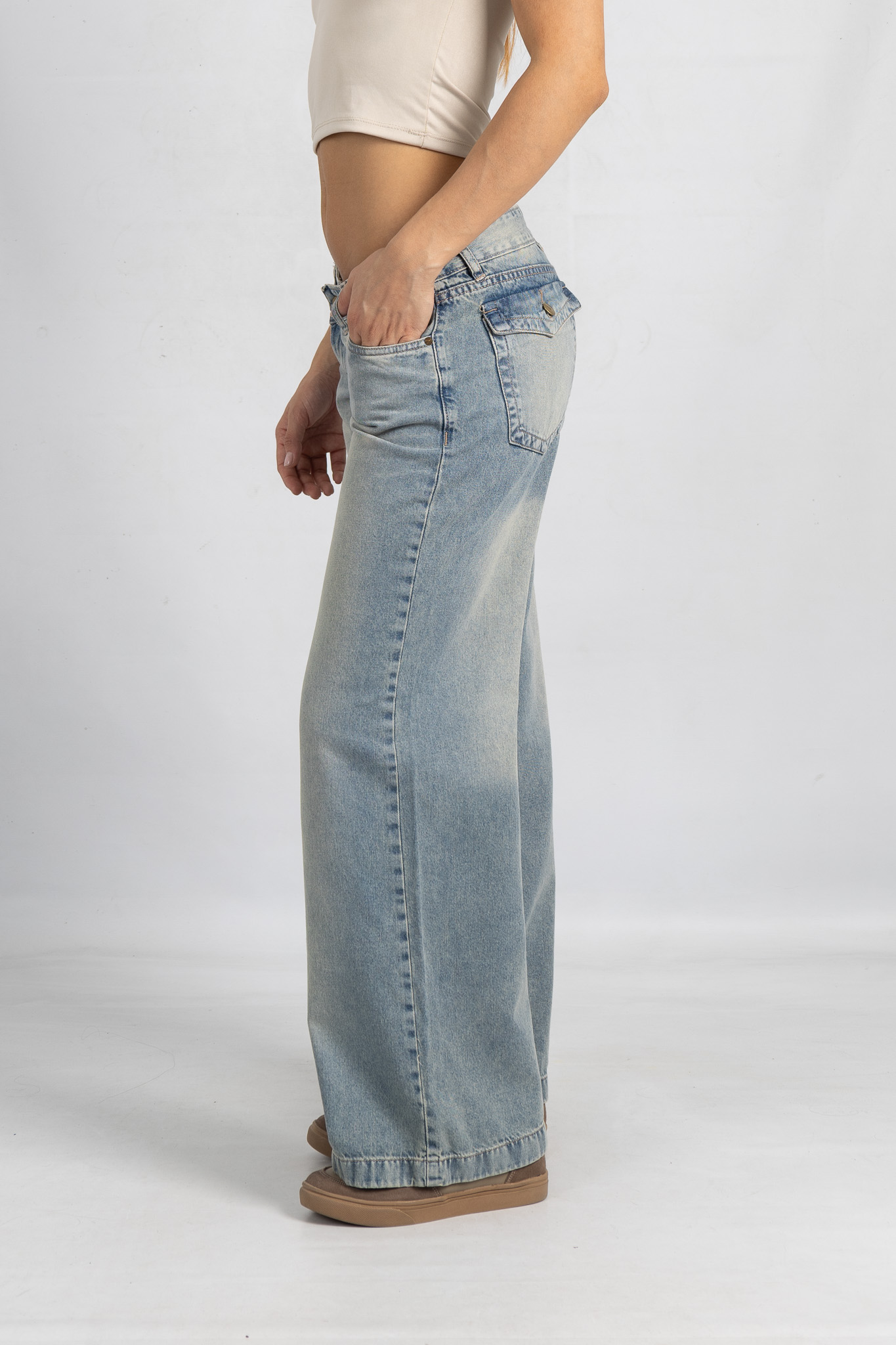 Art. 879 | Wide Leg Extra Bajo Matizado Tapa Trasera