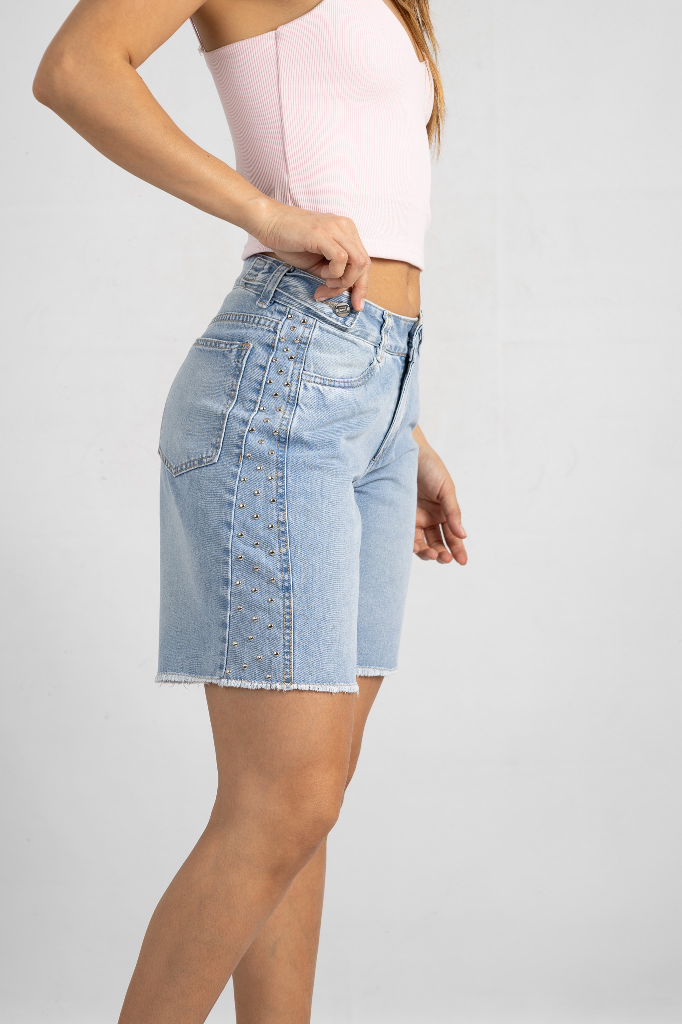 andar versus noviembre-473 Art. Sh-161 | Bermuda 3 Botones C/Tacha