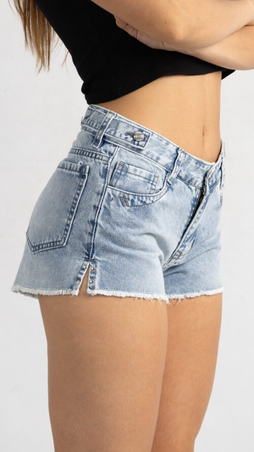 Art. Sh-121 | Short Nevado Hilo Gris 3 Botones