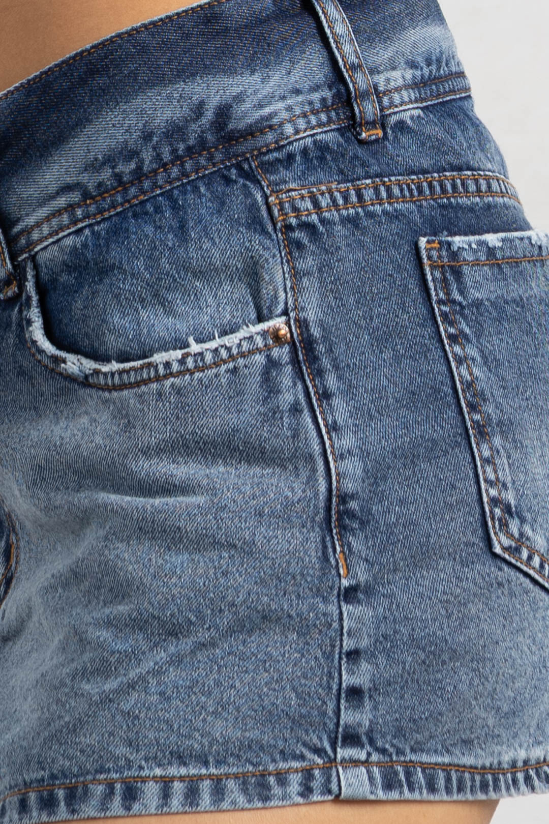 M-88 MINISHORT NEVADO OSCURO H/M