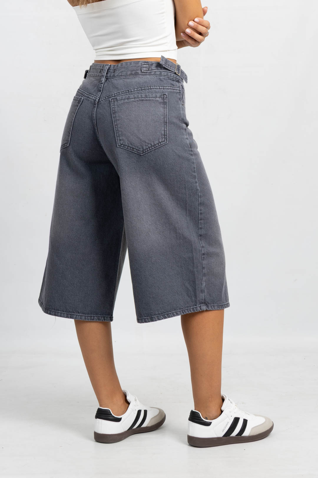 Sh-184 | Baggy Bermuda Gris Oscuro C/Hebilla