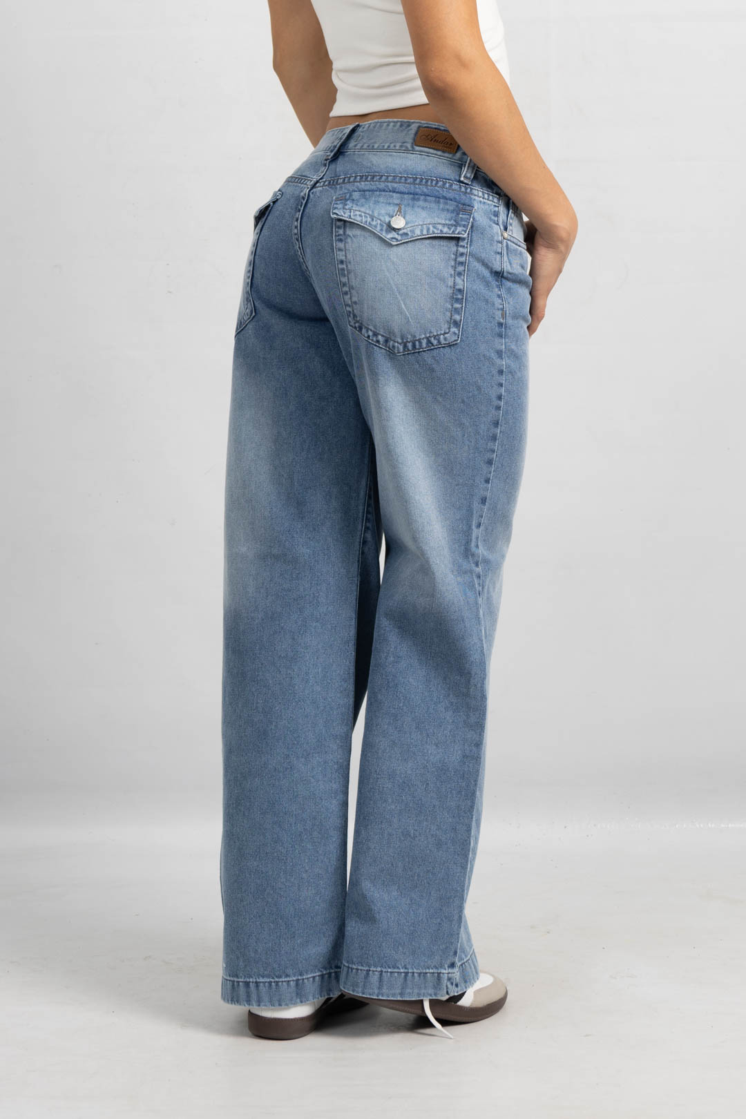 ART-893 WIDE LEG MATIZADO TAPA ATRAS