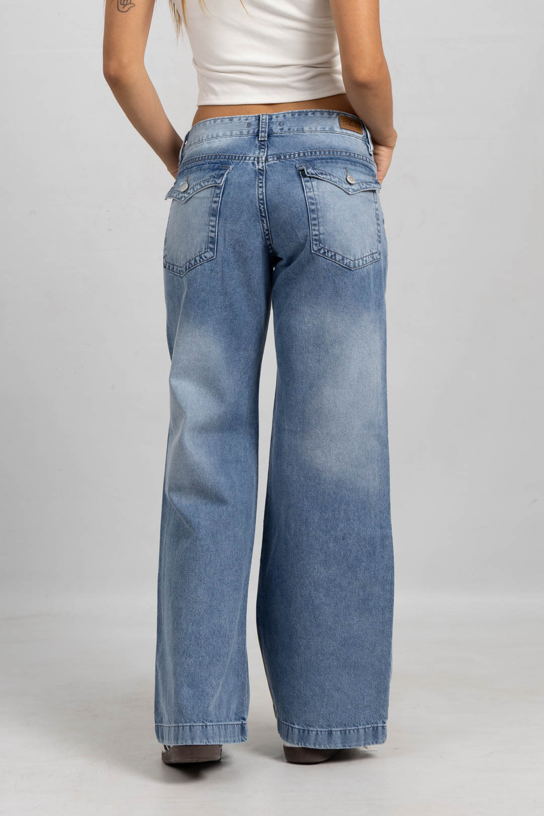 Art. 894 | Wide Leg Nevado Tapa Atras H/Gris