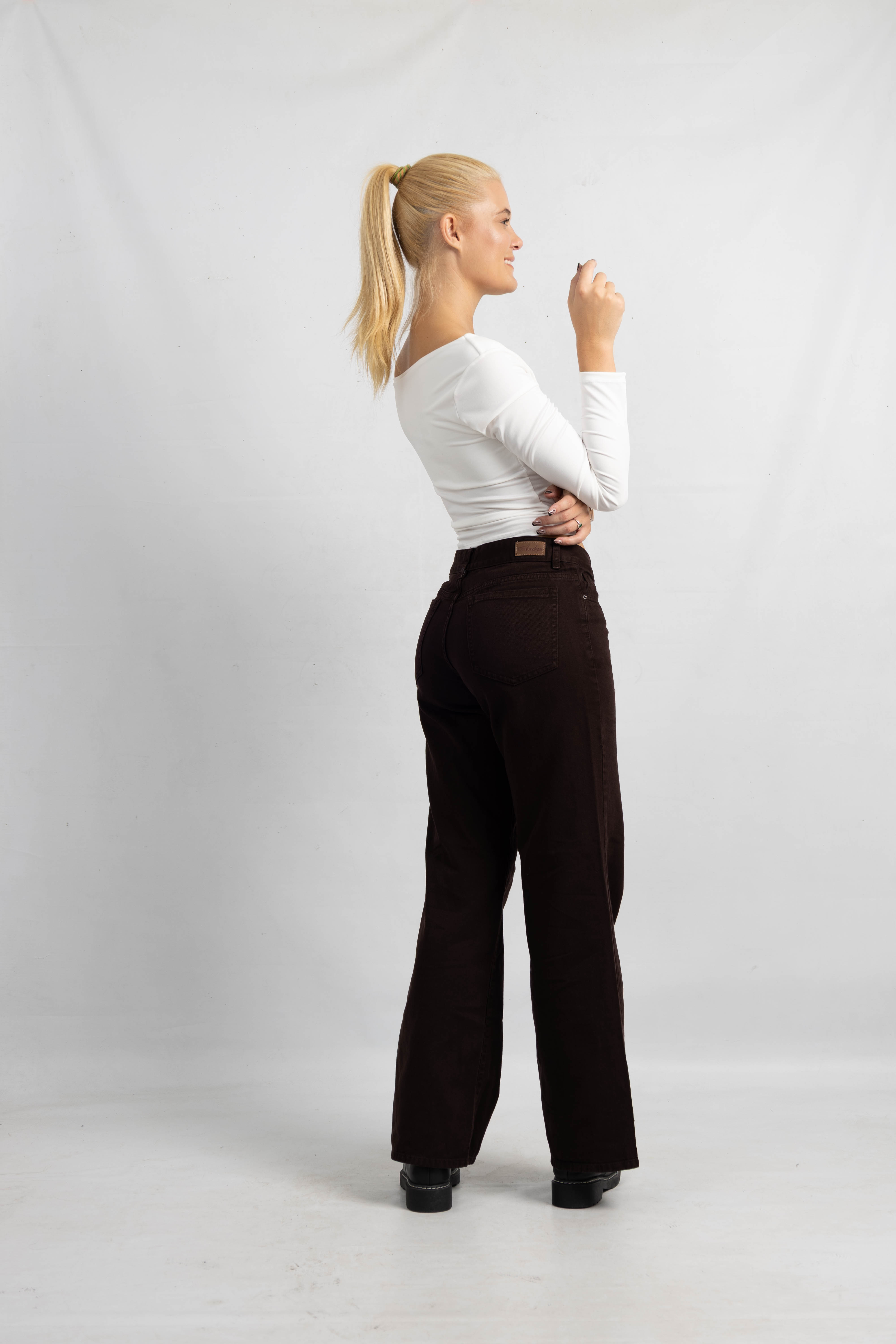 Art. 929 | Wide Leg Chocolate Tiro Medio