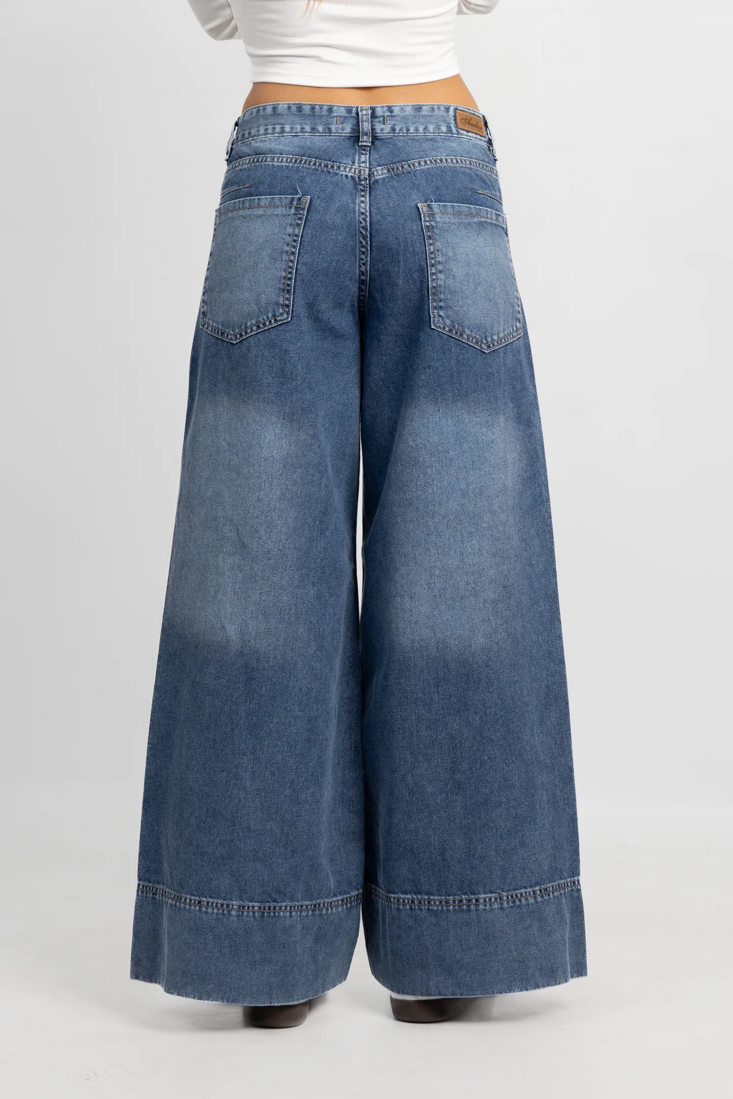 Art. 964 | Wide Leg Cutet Nevado C/Tacha