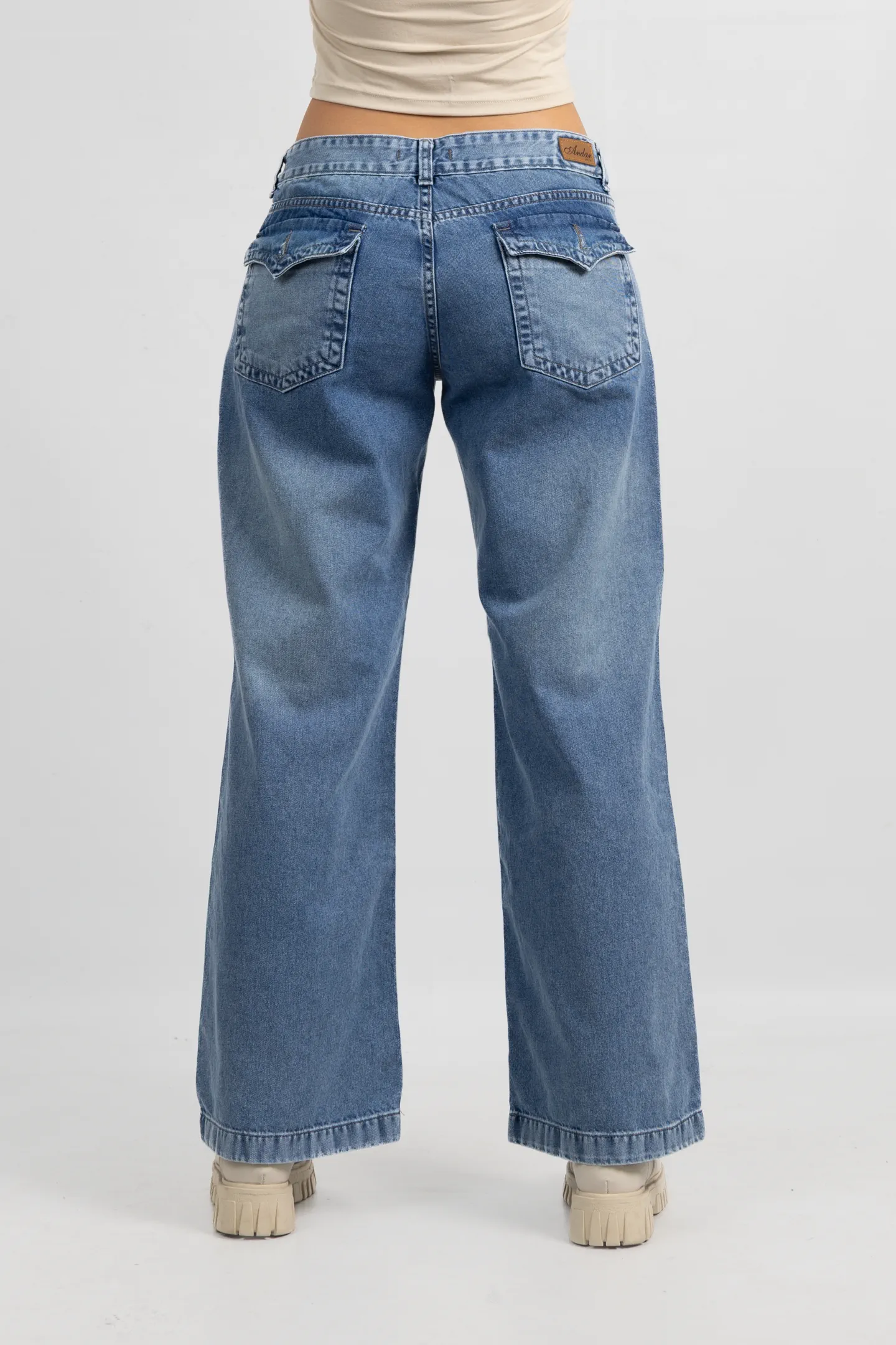 Art. 956 | Wide Leg Nevado Tapa Trasera H/Gris