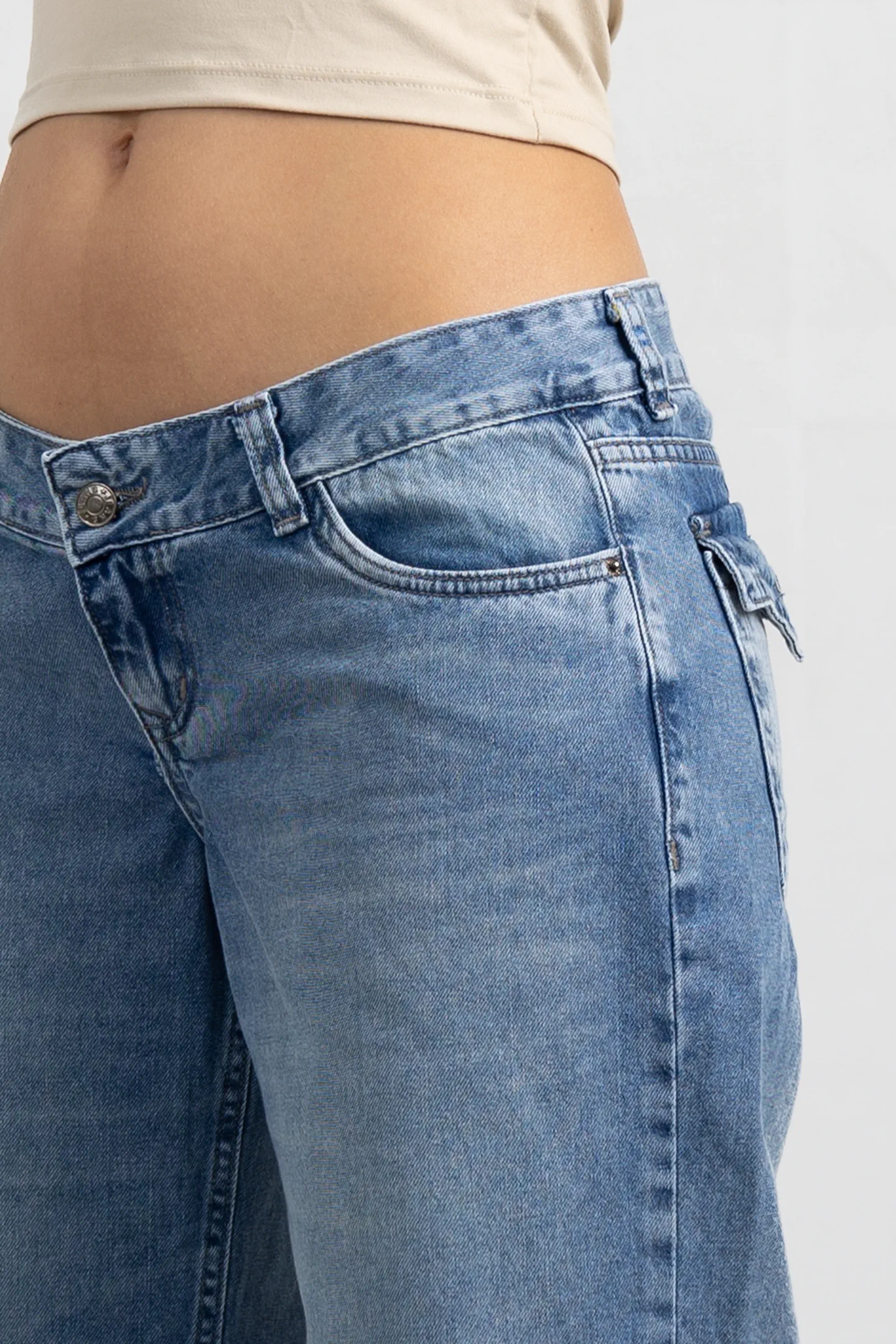 Art. 956 | Wide Leg Nevado Tapa Trasera H/Gris