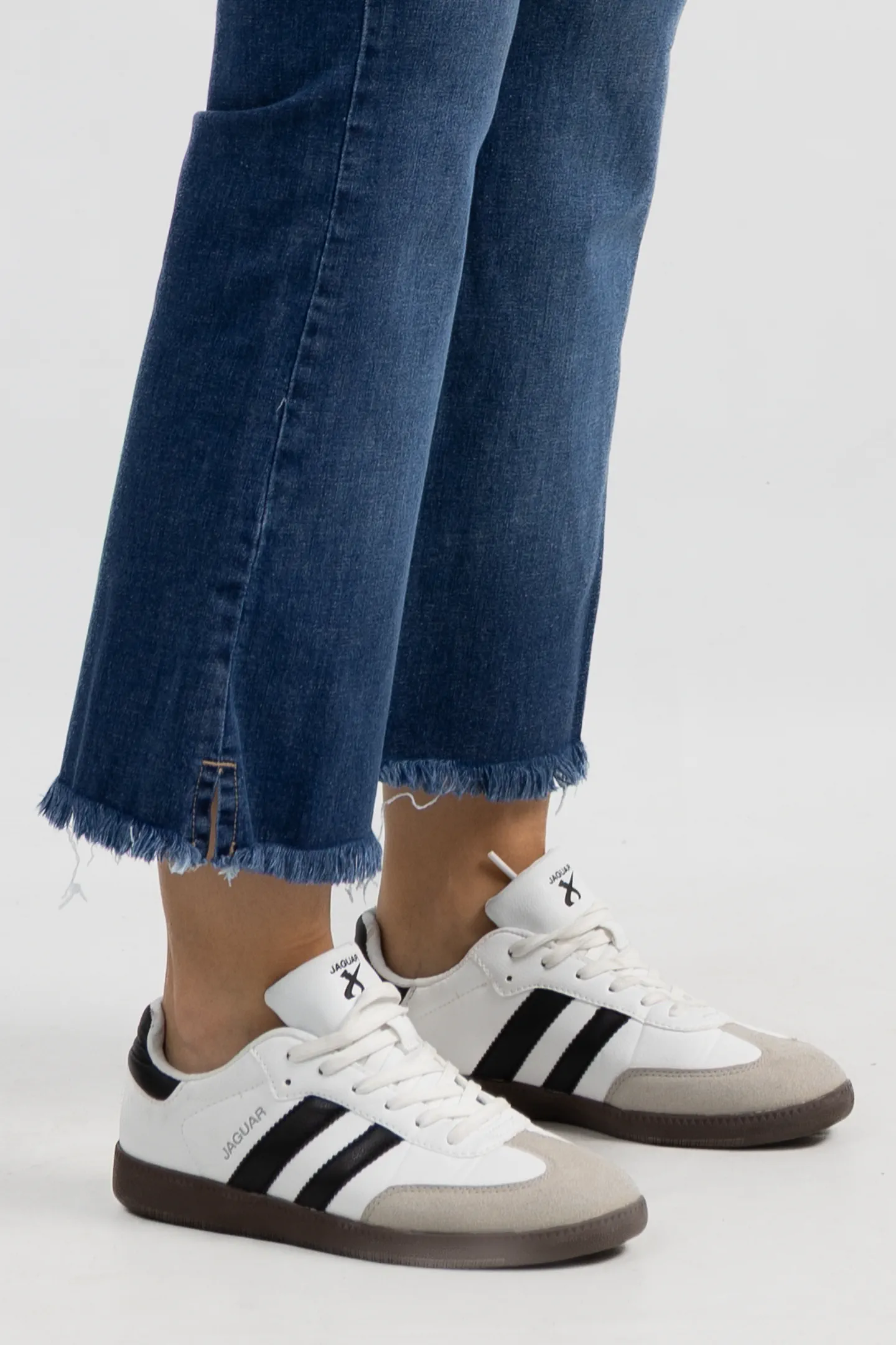 Art. 953 | Semi Oxford Azul Corto Desflecado H/B