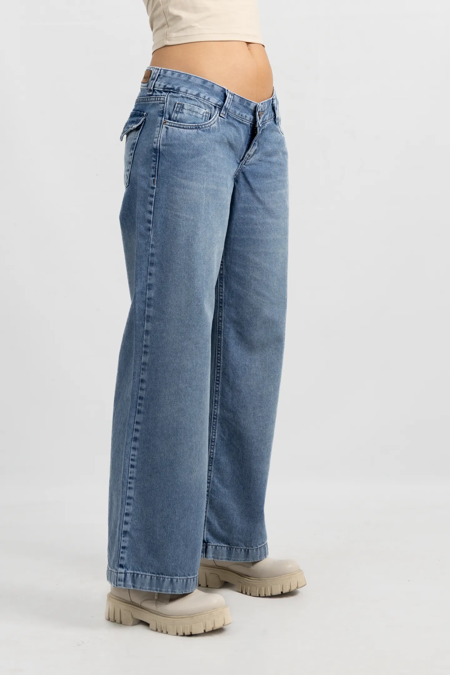 Art. 956 | Wide Leg Nevado Tapa Trasera H/Gris