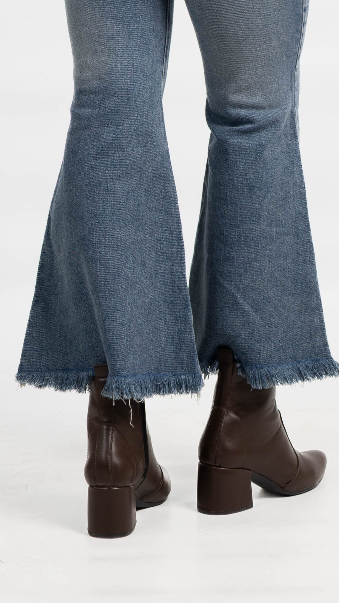 Art. 981 | Mega Oxford Matizado Desflecado Corto