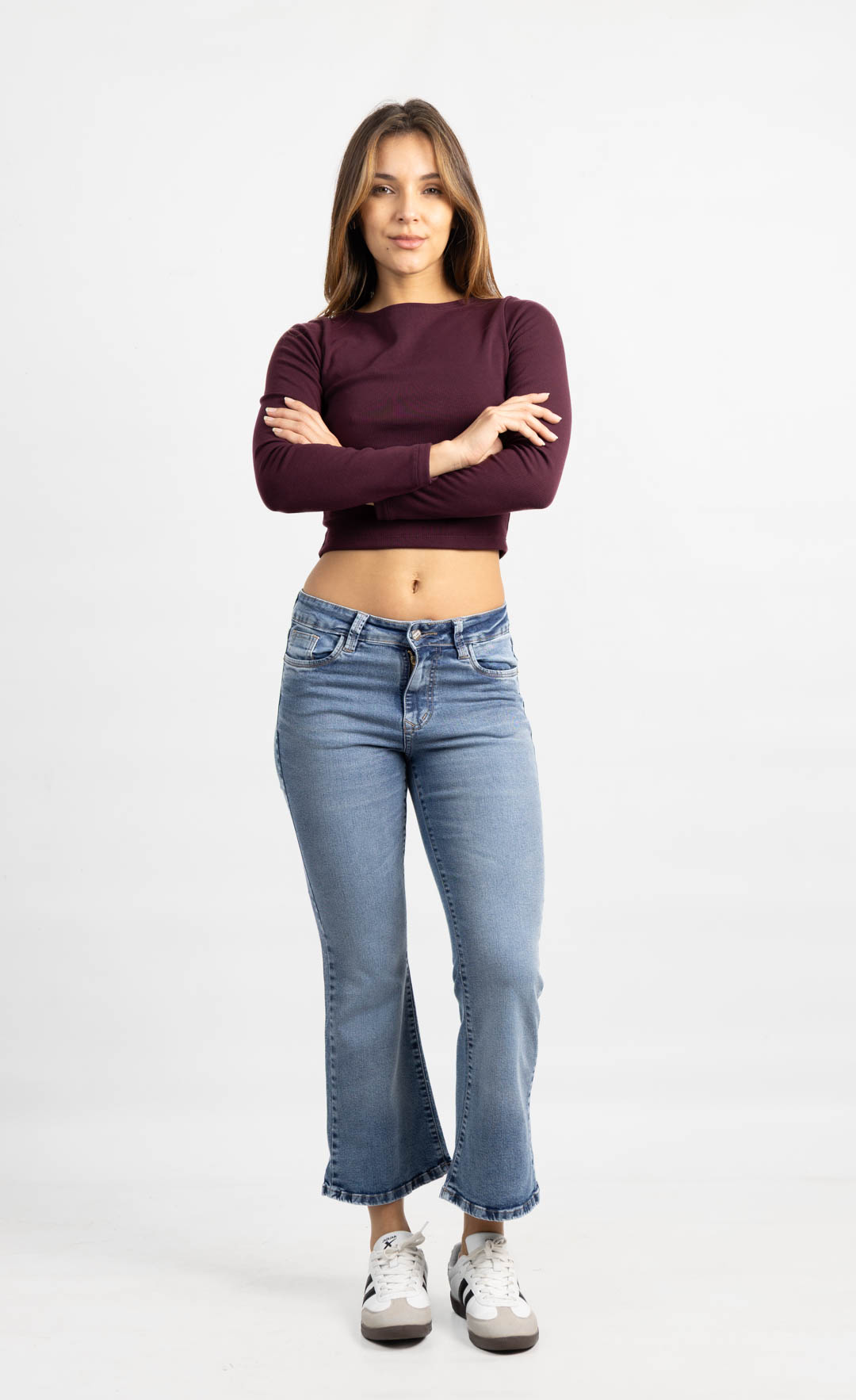 fotos andar jeans 12 de junio -152 Art. 941 | Semi Oxford Crop Nevado Con Ruedo