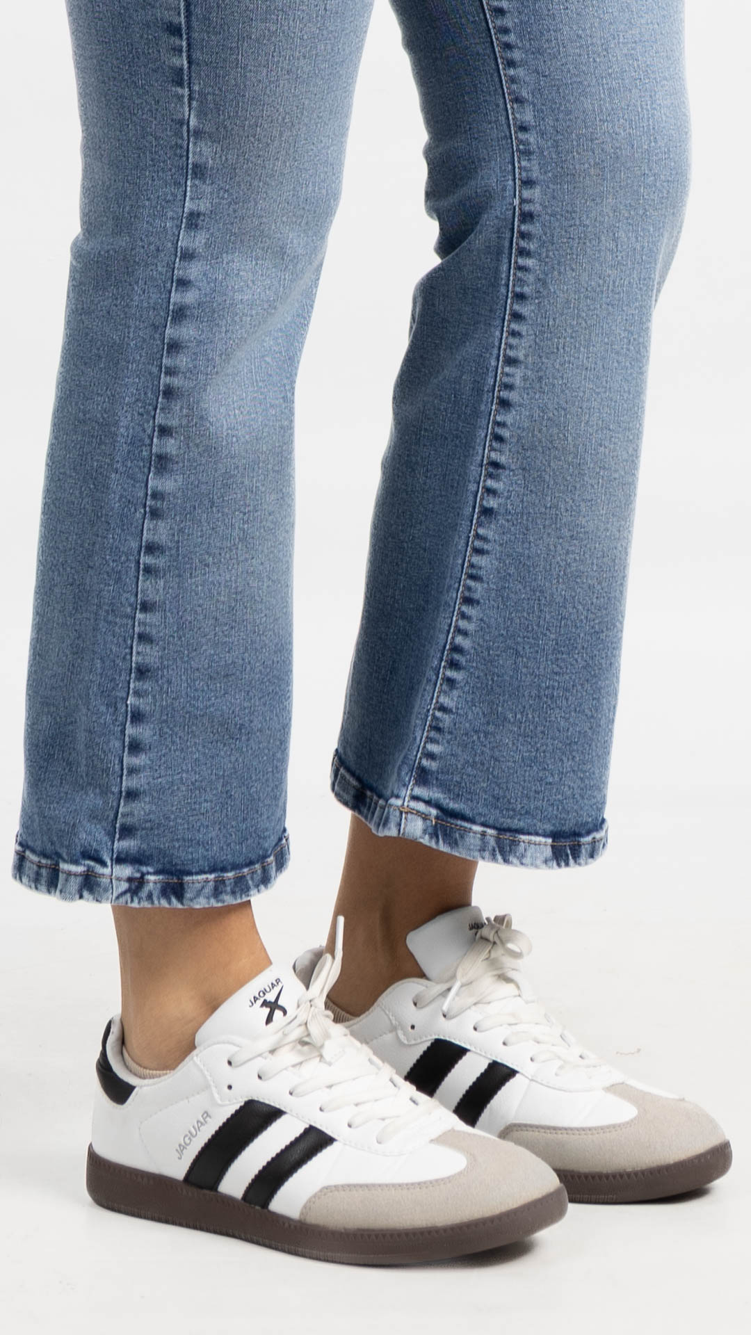 Art. 941 | Semi Oxford Crop Nevado Con Ruedo