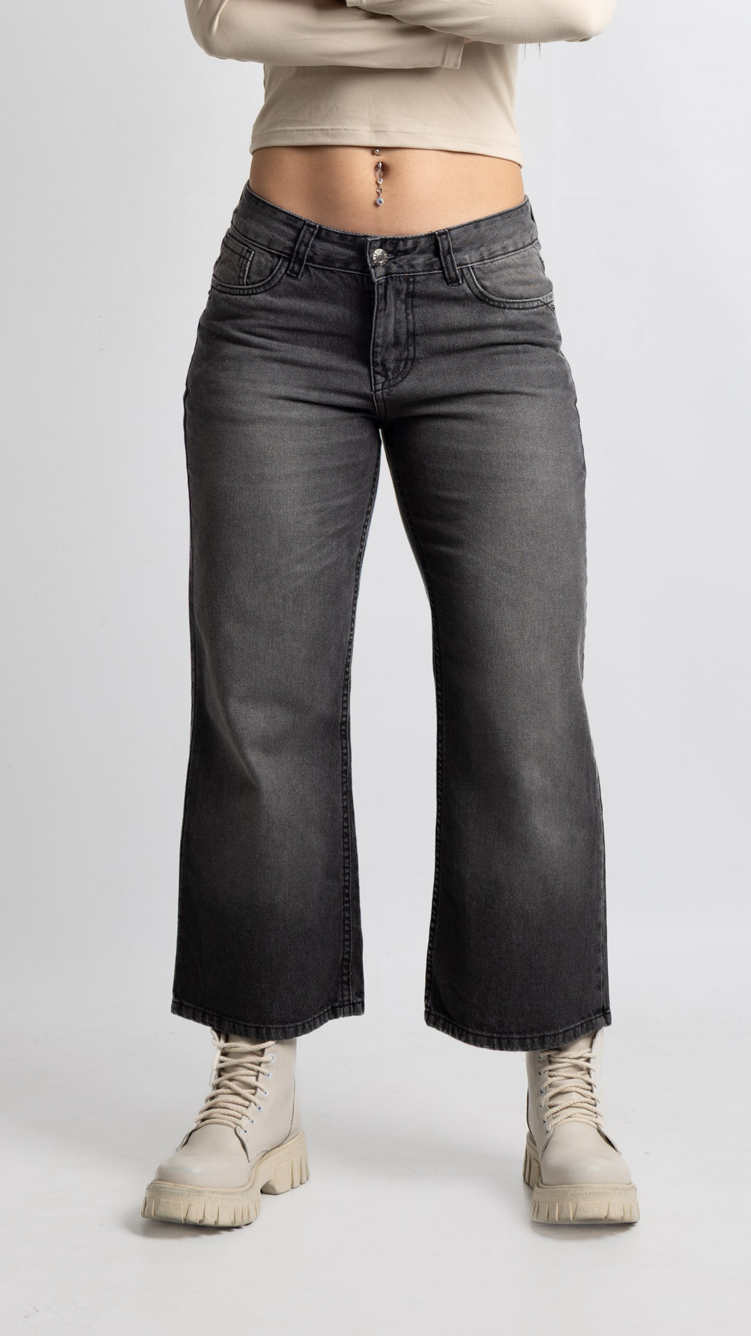 Art. 990 | Recto Crop Gris Pulido