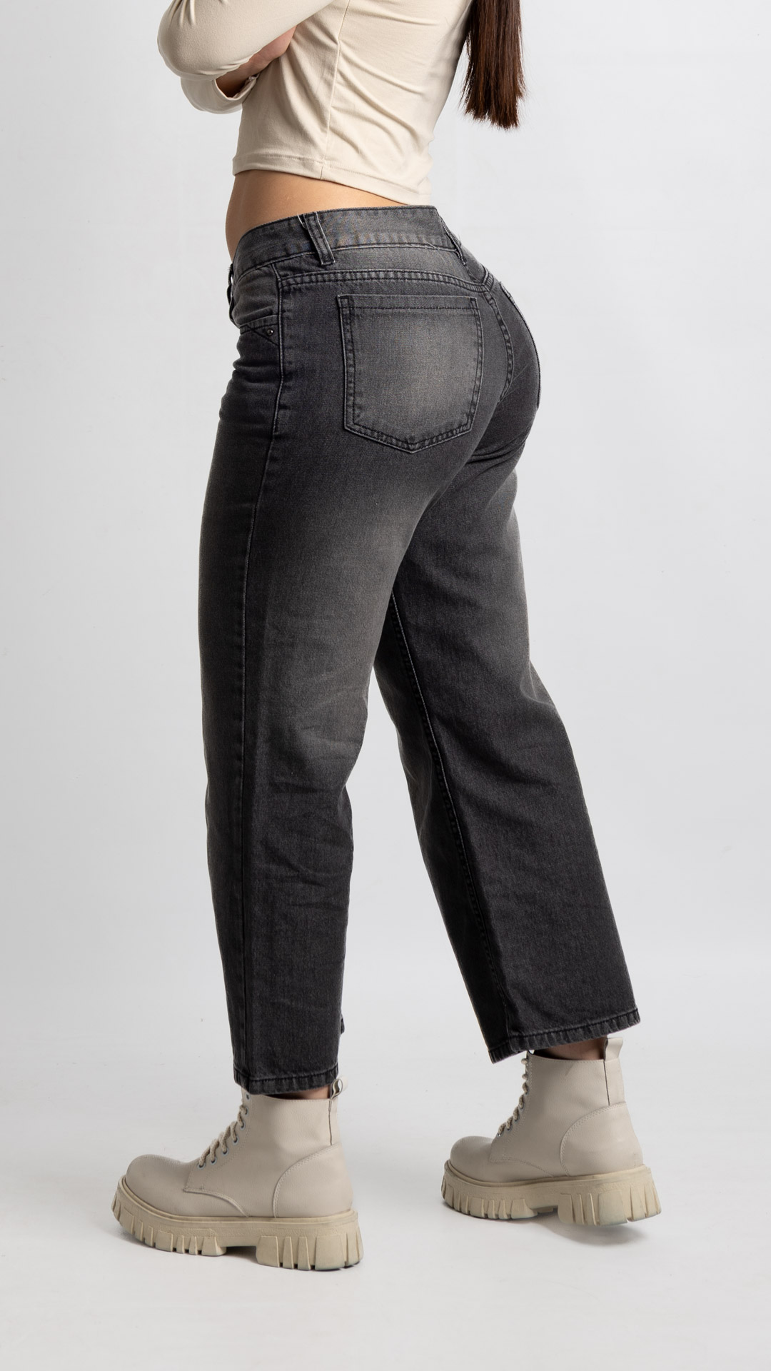 Art. 990 | Recto Crop Gris Pulido
