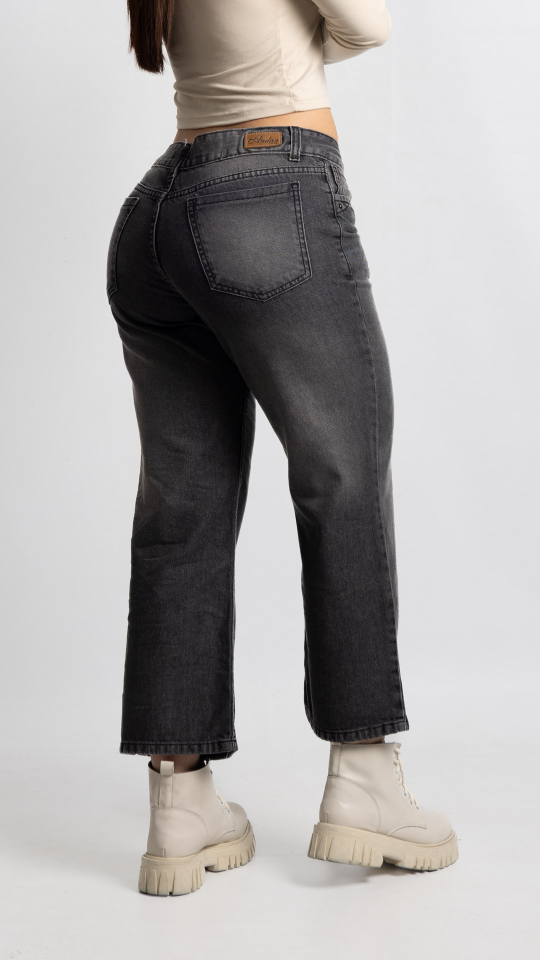 Art. 990 | Recto Crop Gris Pulido