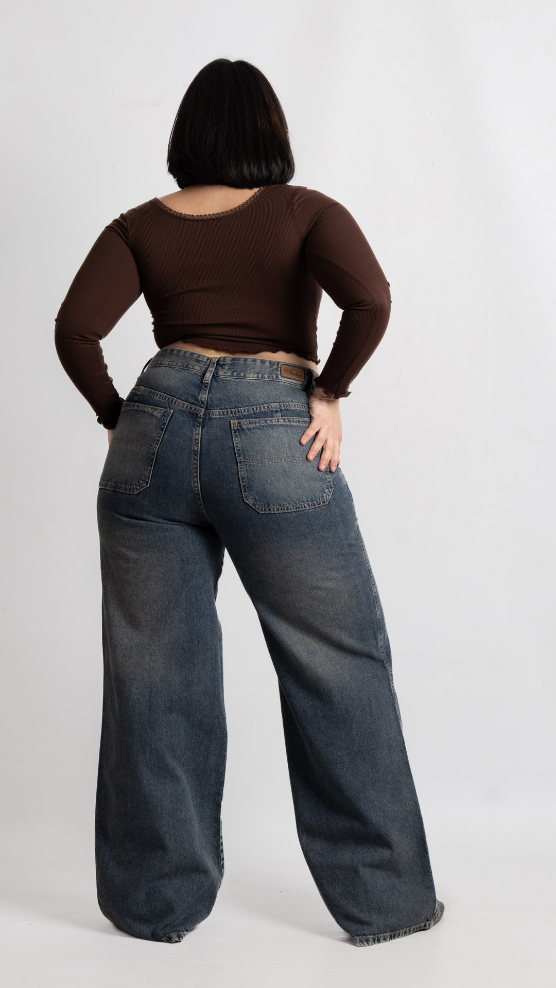Art. 1014 | Wide Leg Talle Especial Oxido C/Tachas