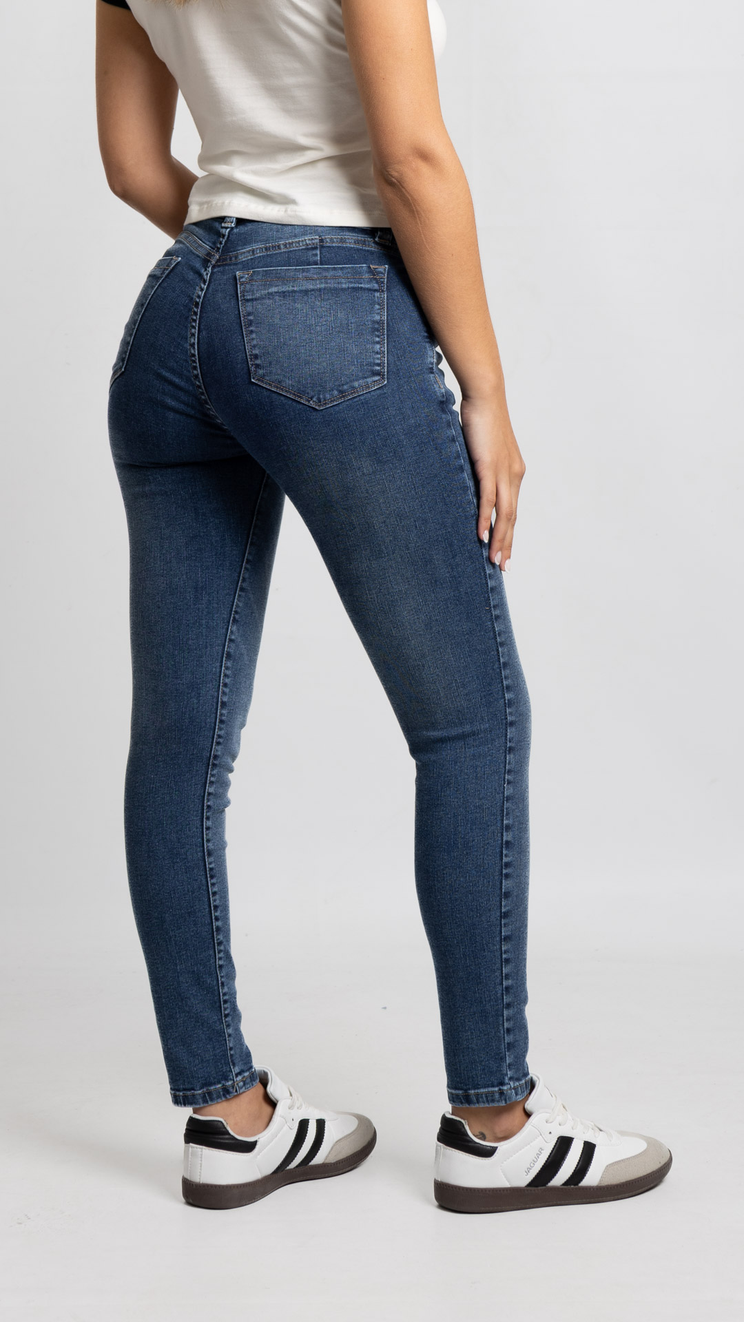 Art. 1049 | Chupin Nevado Dark Clasico H/B